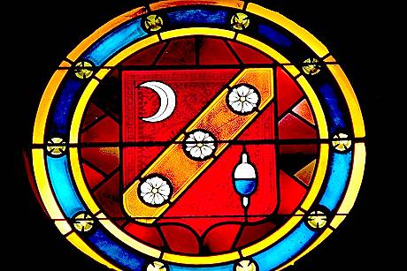 Fenster mit Pidoll'schem Wappen in der Kirche von Hayange. Auch auf den 1771
gegossenen Kirchenglocken befand sich das Pidoll'sche Wappen